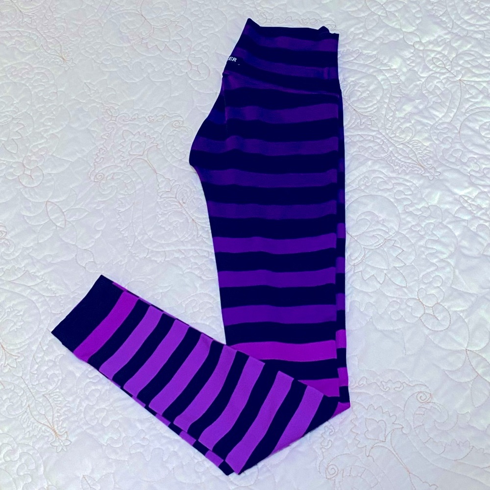 K-Deer Full Length Legging Purple Tone Stripes Size Small